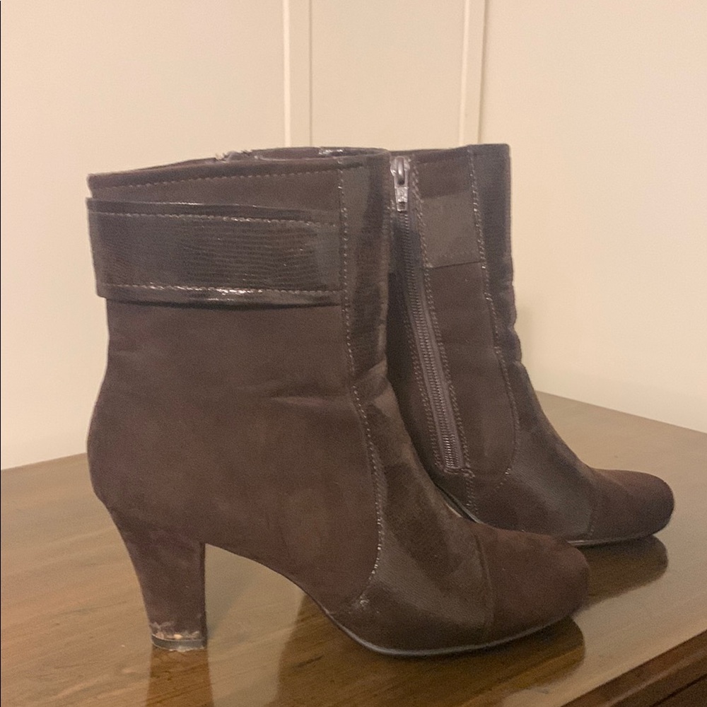 Elegant Brown Women's Ankle Boots